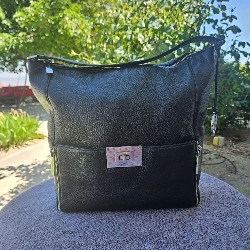 Michael kors shoulder bag